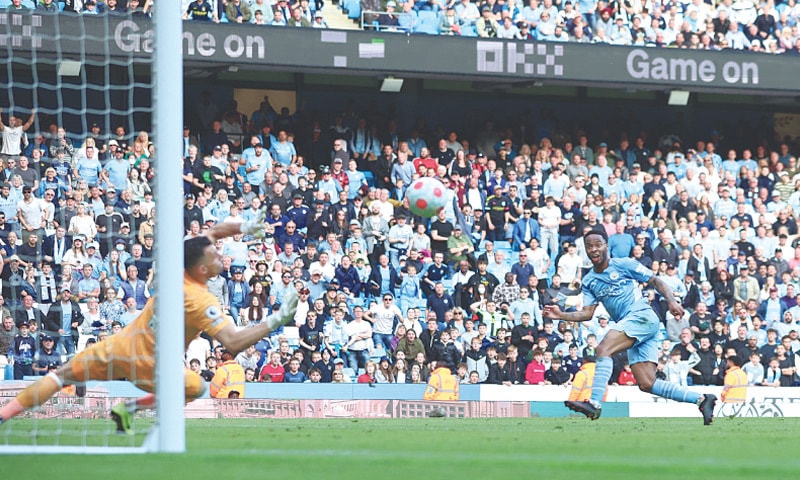 Pep Guardiola jest bardzo podekscytowany rosnącym Raheemem Sterlingiem